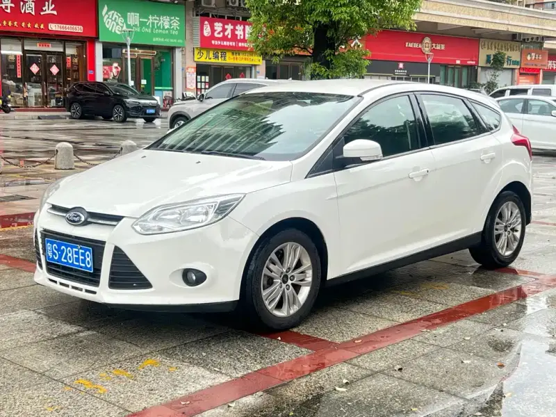 Ford Focus, 2014 — фото 1