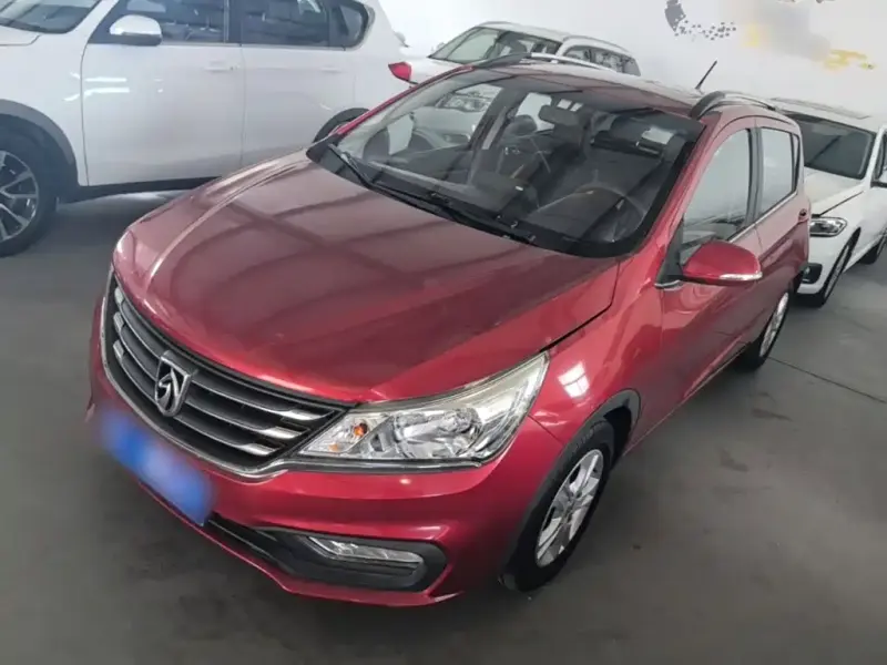 Baojun 310, 2016