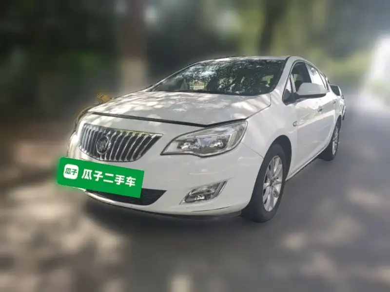 Buick Excelle, 2015