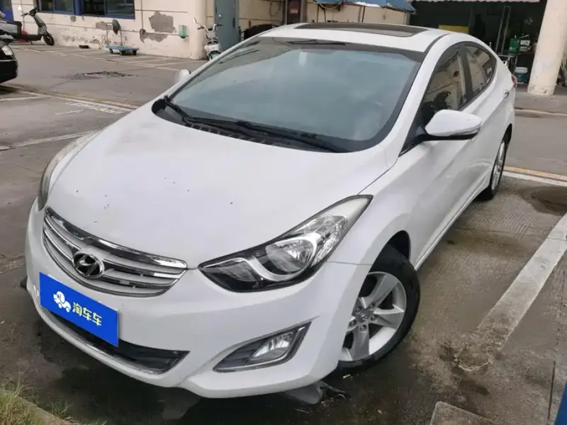 Hyundai Elantra Langdong, 2012