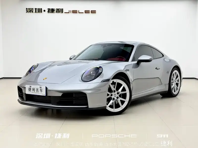 Porsche 911, 2025