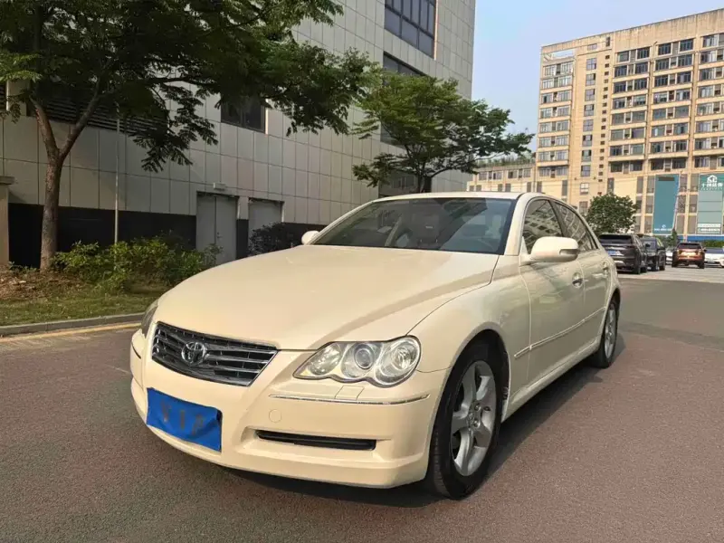 Toyota Reiz, 2010
