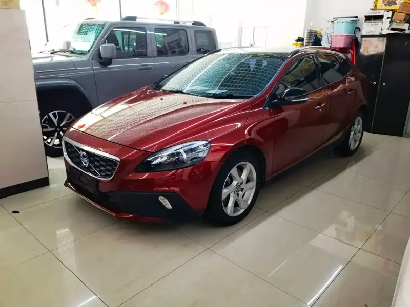 Volvo V40, 2014