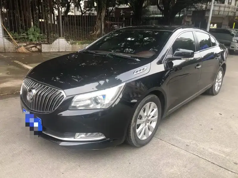 Buick LaCrosse, 2015 — фото 1