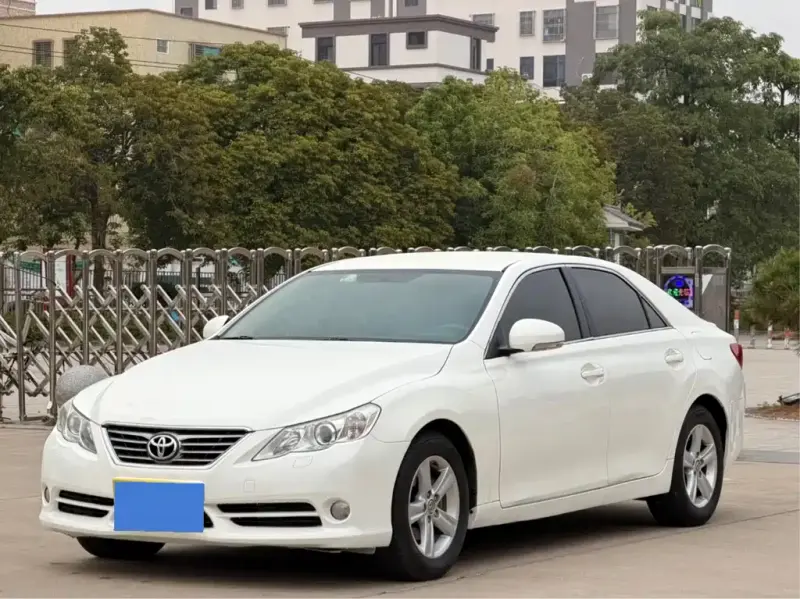 Toyota Reiz, 2013