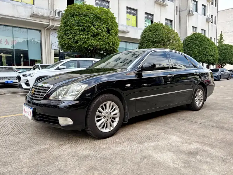 Toyota Crown, 2008