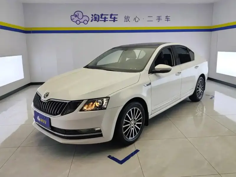 Skoda Octavia, 2019 — фото 1
