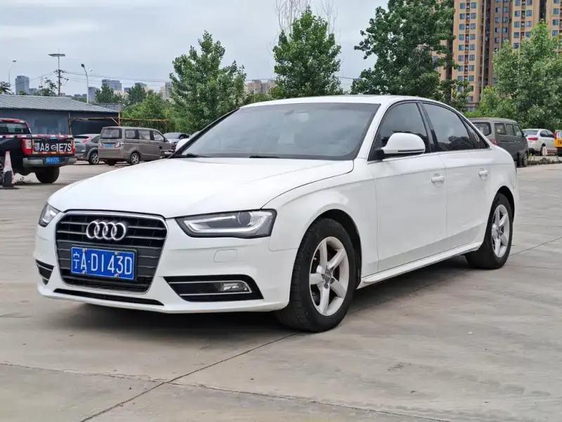 Audi A4L, 2016