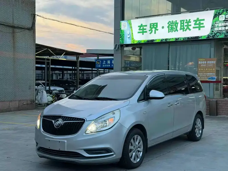 Buick GL8, 2017