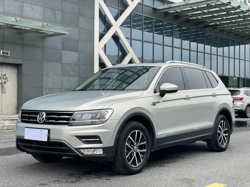 Volkswagen Tiguan L, 2018