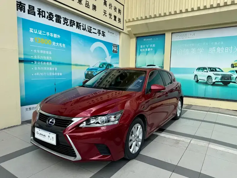 Lexus CT, 2017