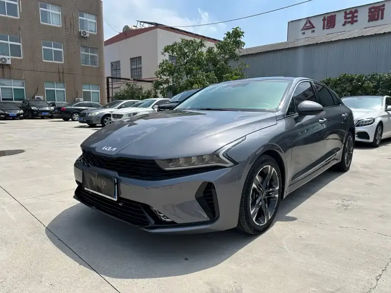 Kia K5, 2022
