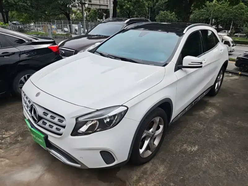 Mercedes-Benz GLA, 2018 — фото 1