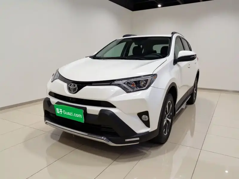 Toyota RAV4, 2019 — фото 1