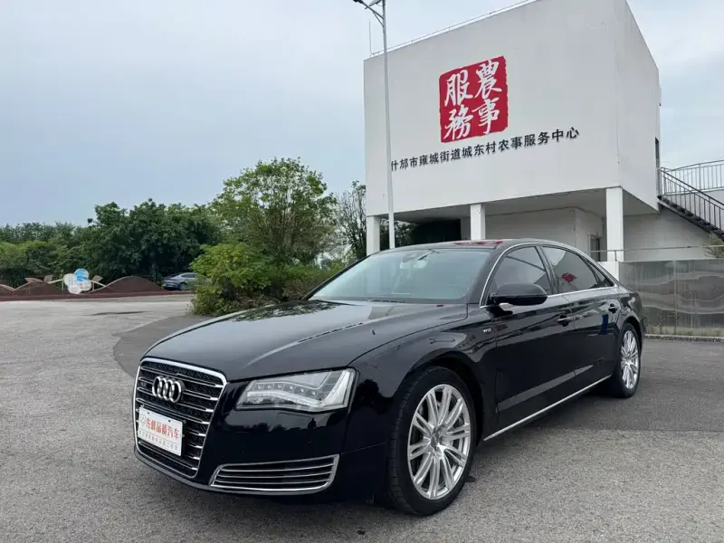 Audi A8, 2013