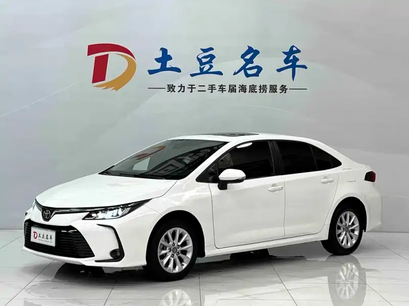 Toyota Corolla, 2022 — фото 1