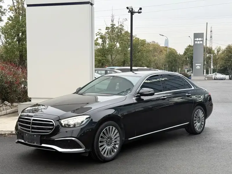 Mercedes-Benz E-Class, 2020 — фото 1