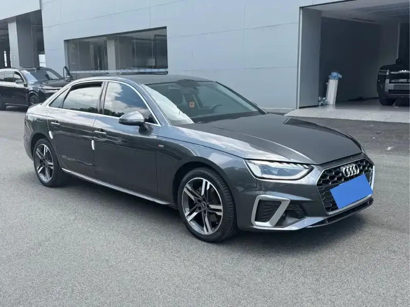 Audi A4L, 2023