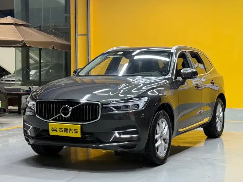 Volvo XC60, 2019 — фото 1