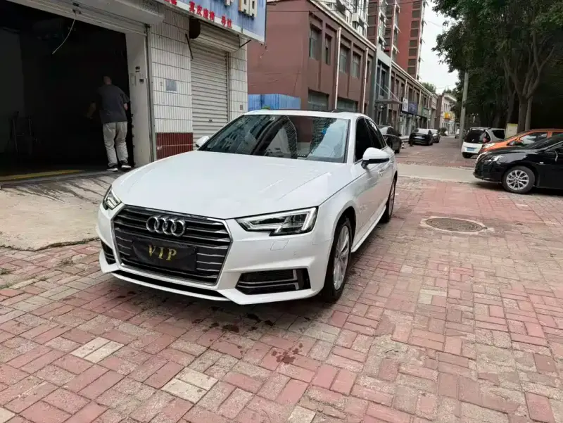 Audi A4L, 2019