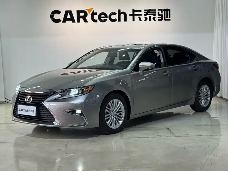Lexus ES, 2016