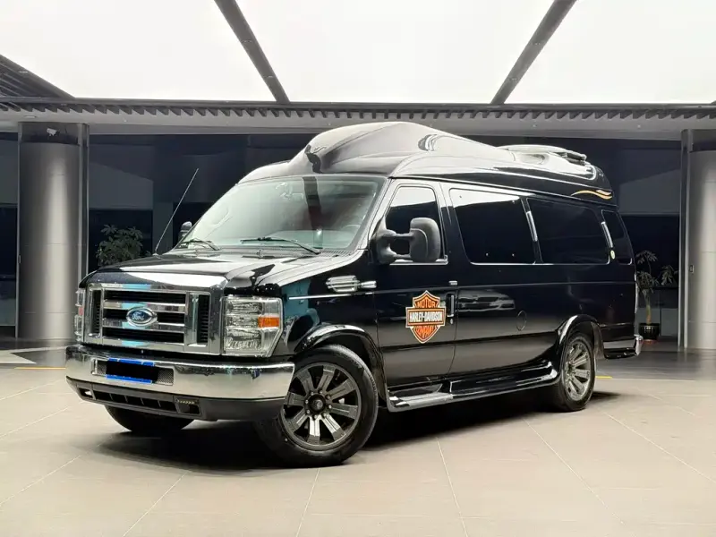 Ford E350, 2011