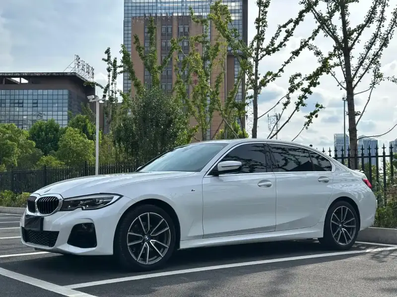 BMW 3 Series, 2020