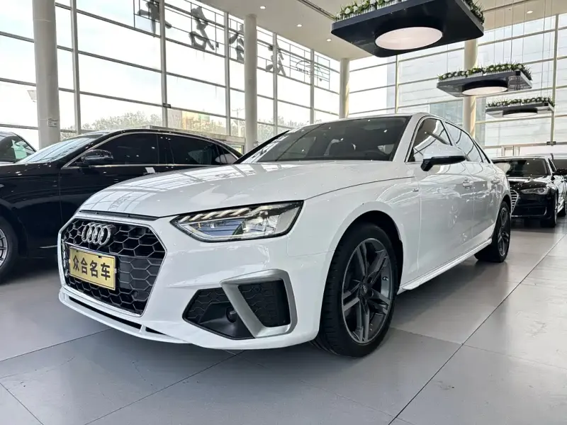 Audi A4L, 2021