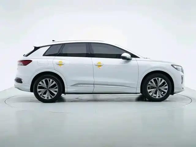 Audi Q4 e-tron, 2024