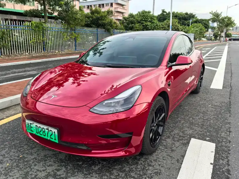 Tesla Model 3, 2022