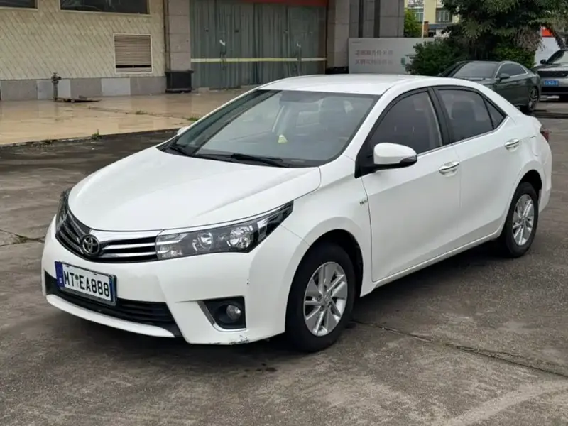 Toyota Corolla, 2018 — фото 1