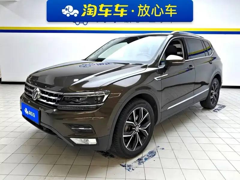 Volkswagen Tiguan L, 2017