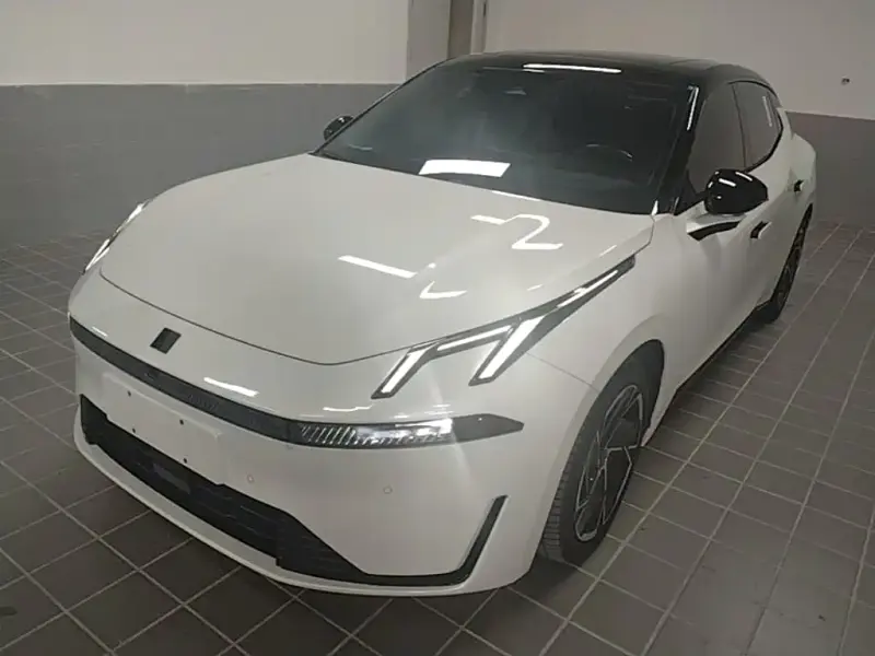 Lynk & Co 07 EM-P, 2025