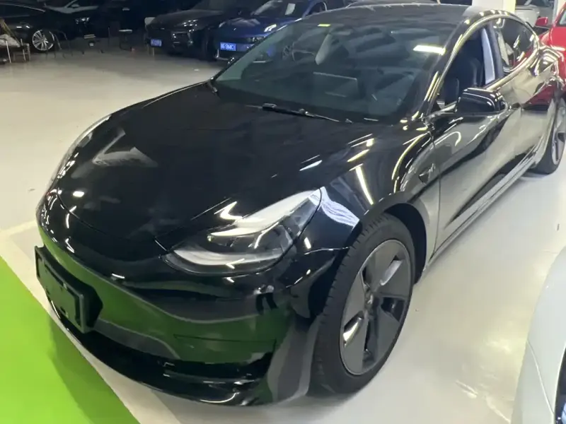 Tesla Model 3, 2022