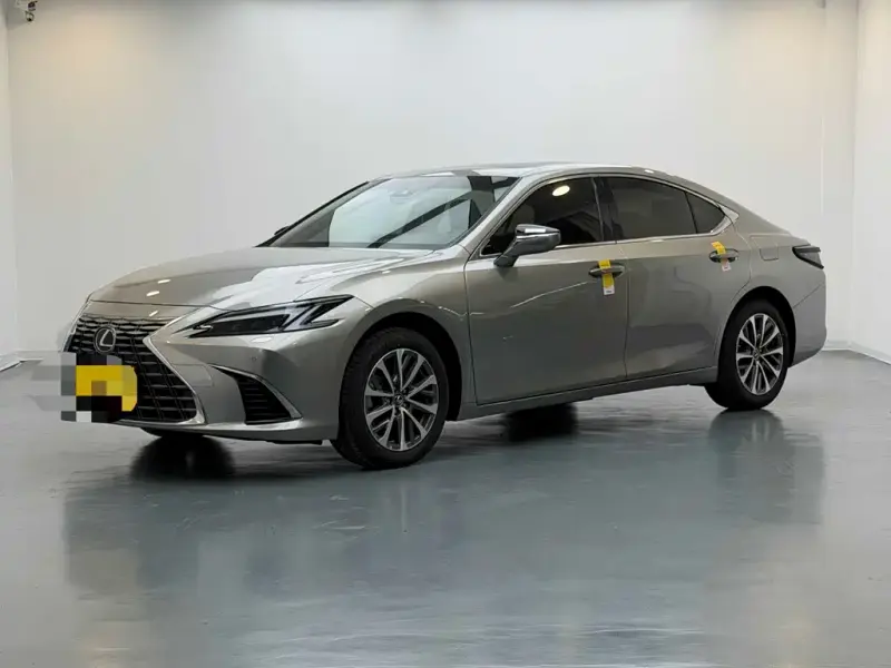 Lexus ES, 2018