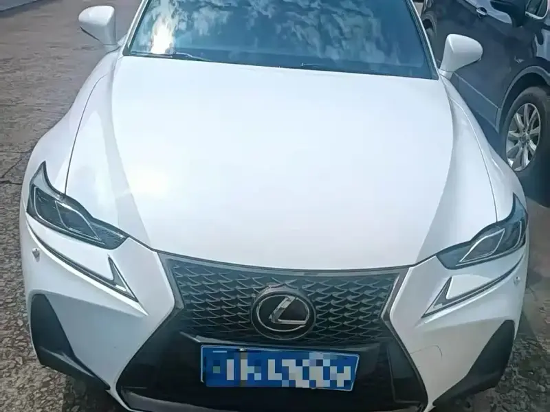 Lexus IS, 2019