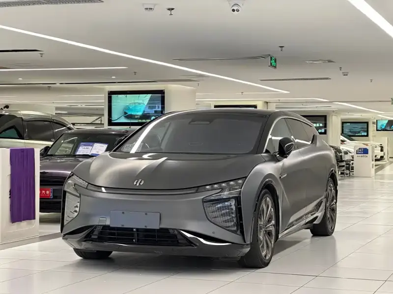 HiPhi X, 2022