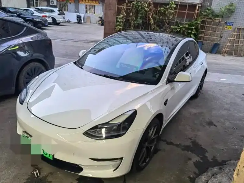 Tesla Model 3, 2022