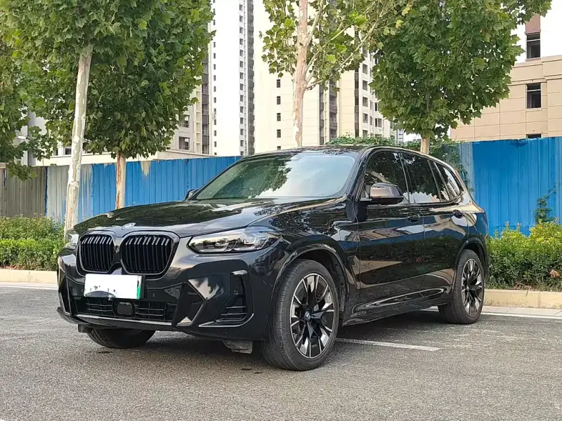 BMW iX3, 2024