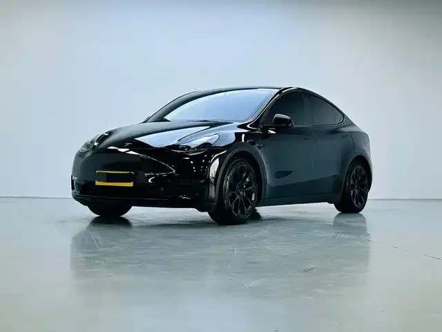 Tesla Model Y, 2022