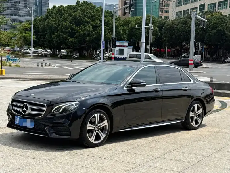 Mercedes-Benz E-Class, 2020 — фото 1