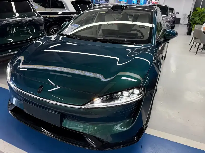 Luxeed Zhijie S7, 2025