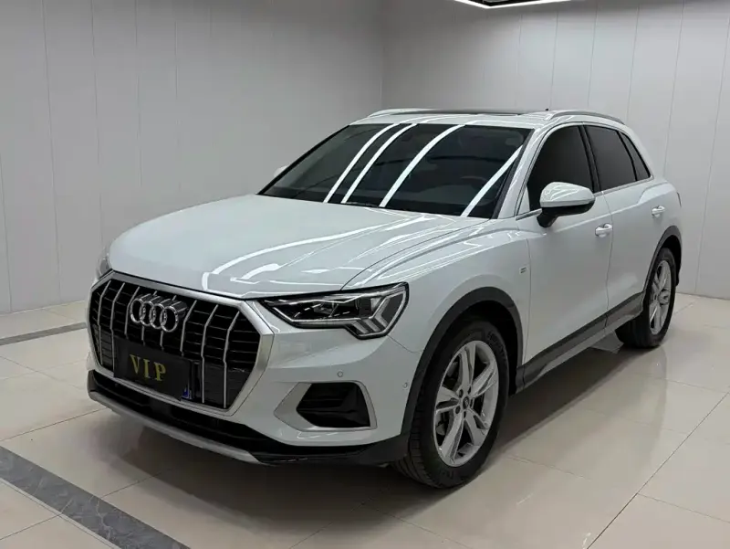 Audi Q3, 2023