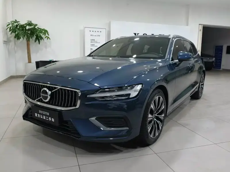Volvo V60, 2023