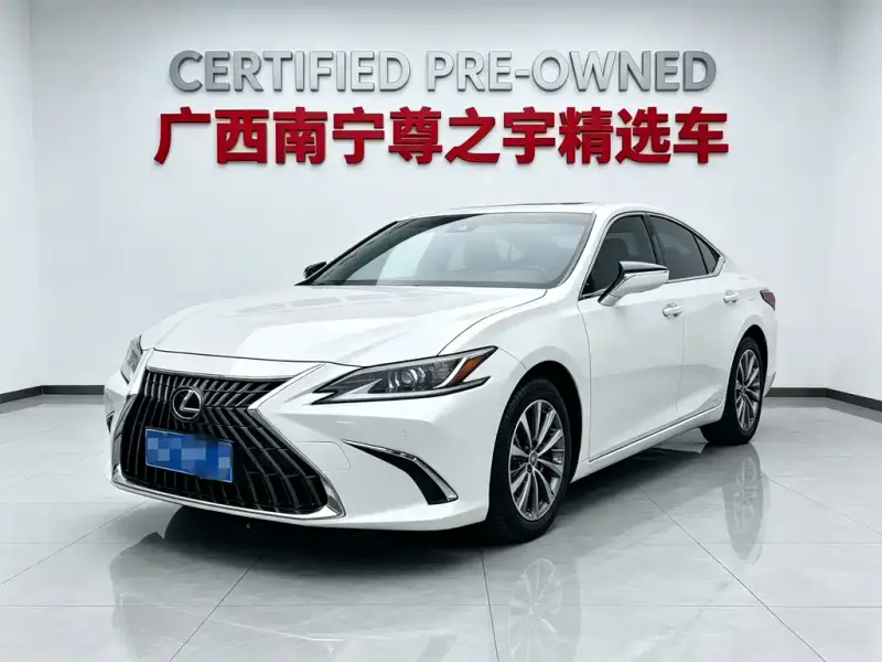 Lexus ES, 2024