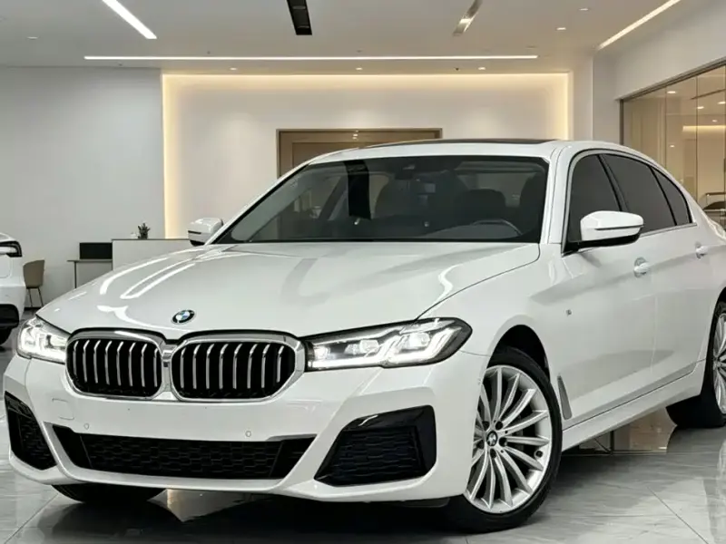 BMW 5 Series, 2022