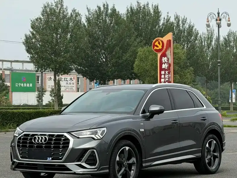 Audi Q3, 2022