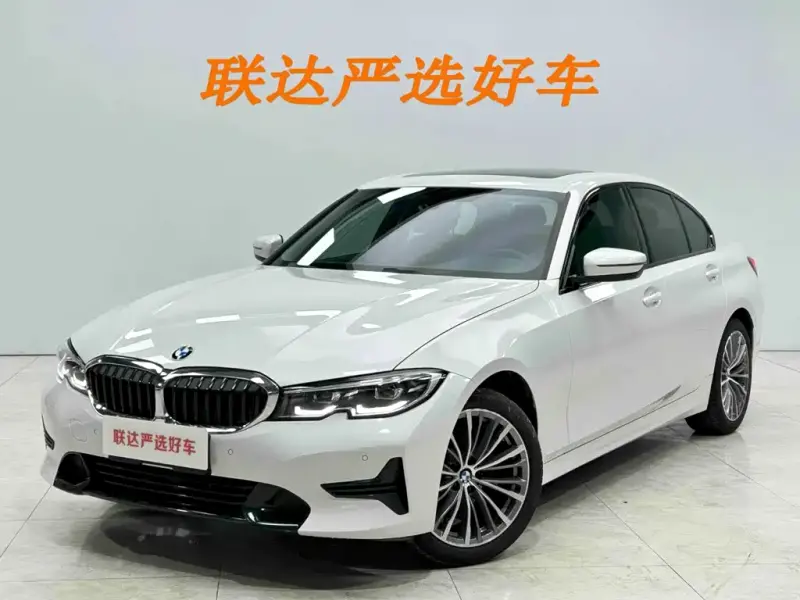 BMW 3 Series, 2022