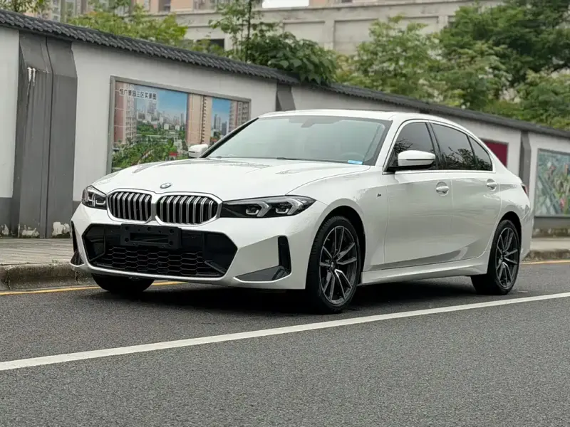 BMW 3 Series, 2023