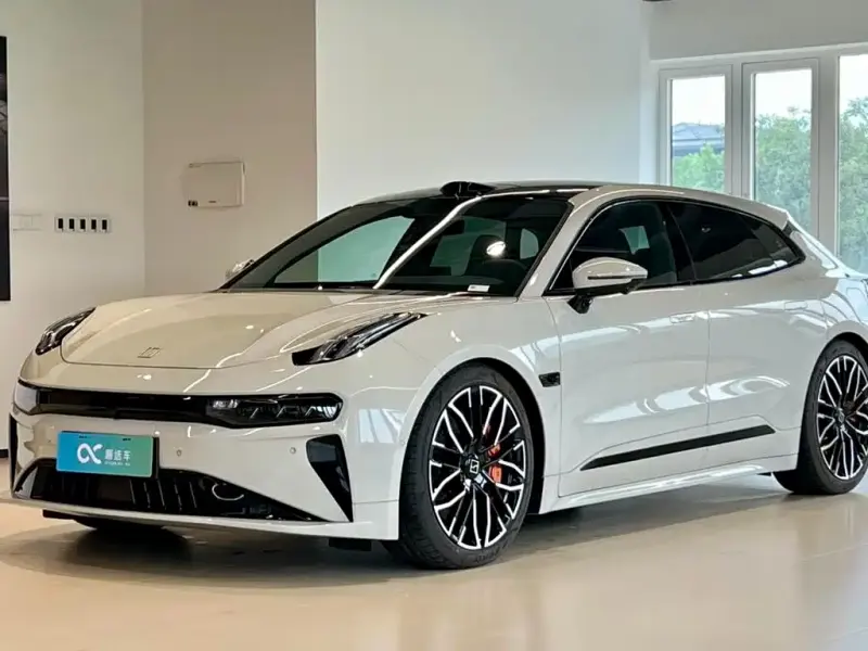 Zeekr 001, 2025